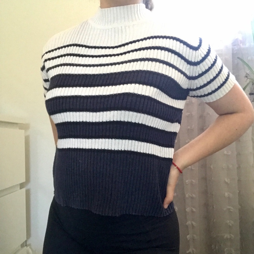American Eagle Striped Sweater